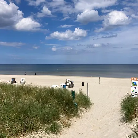 Reet Am Mit Hund Holiday home Karlshagen